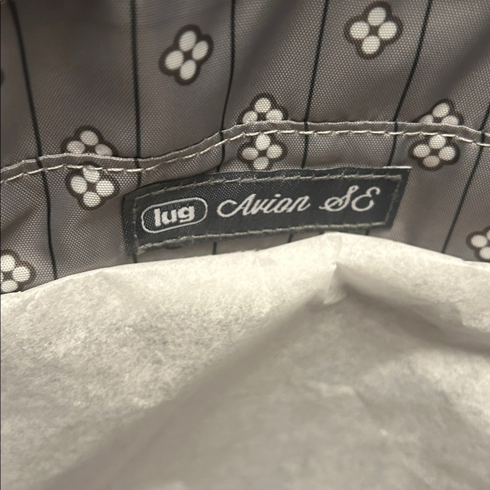 lug Black Quilted Tote Bag - Picture 4 of 8